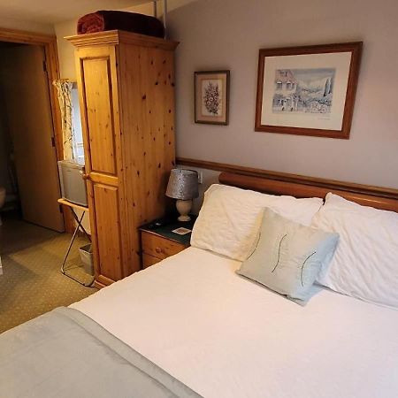 Alington House Bed and Breakfast CBG Eksteriør billede